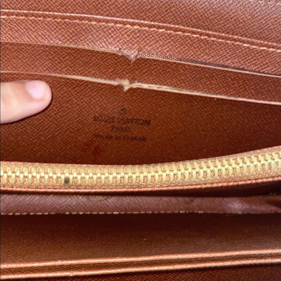 Louis Vuitton wallet - Picture 3 of 4